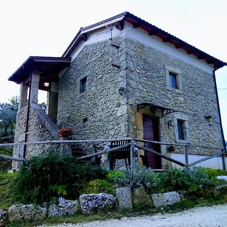 Farm stay La Pietra *